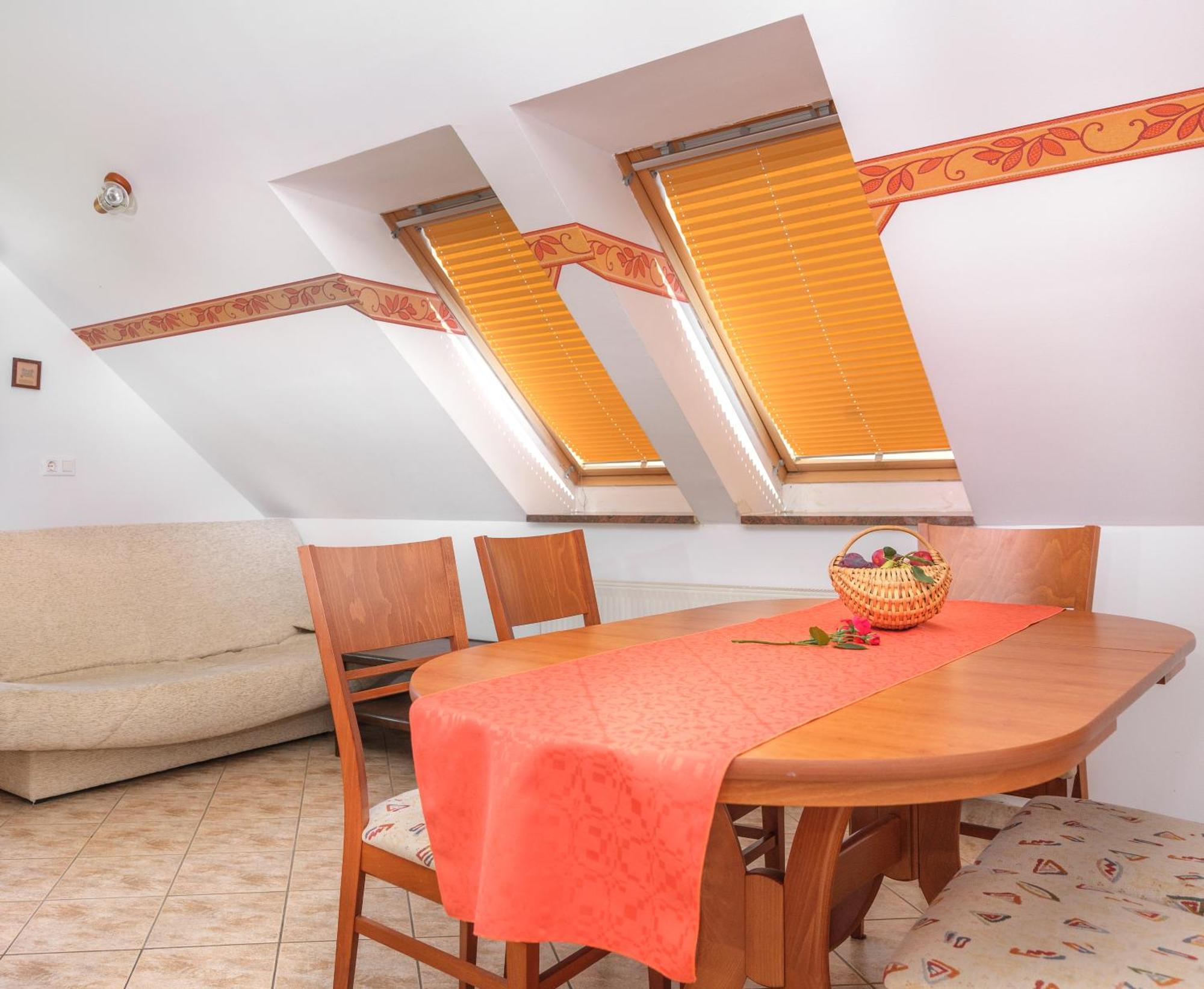 Apartments Suster Stari Trg ob Kolpi المظهر الخارجي الصورة