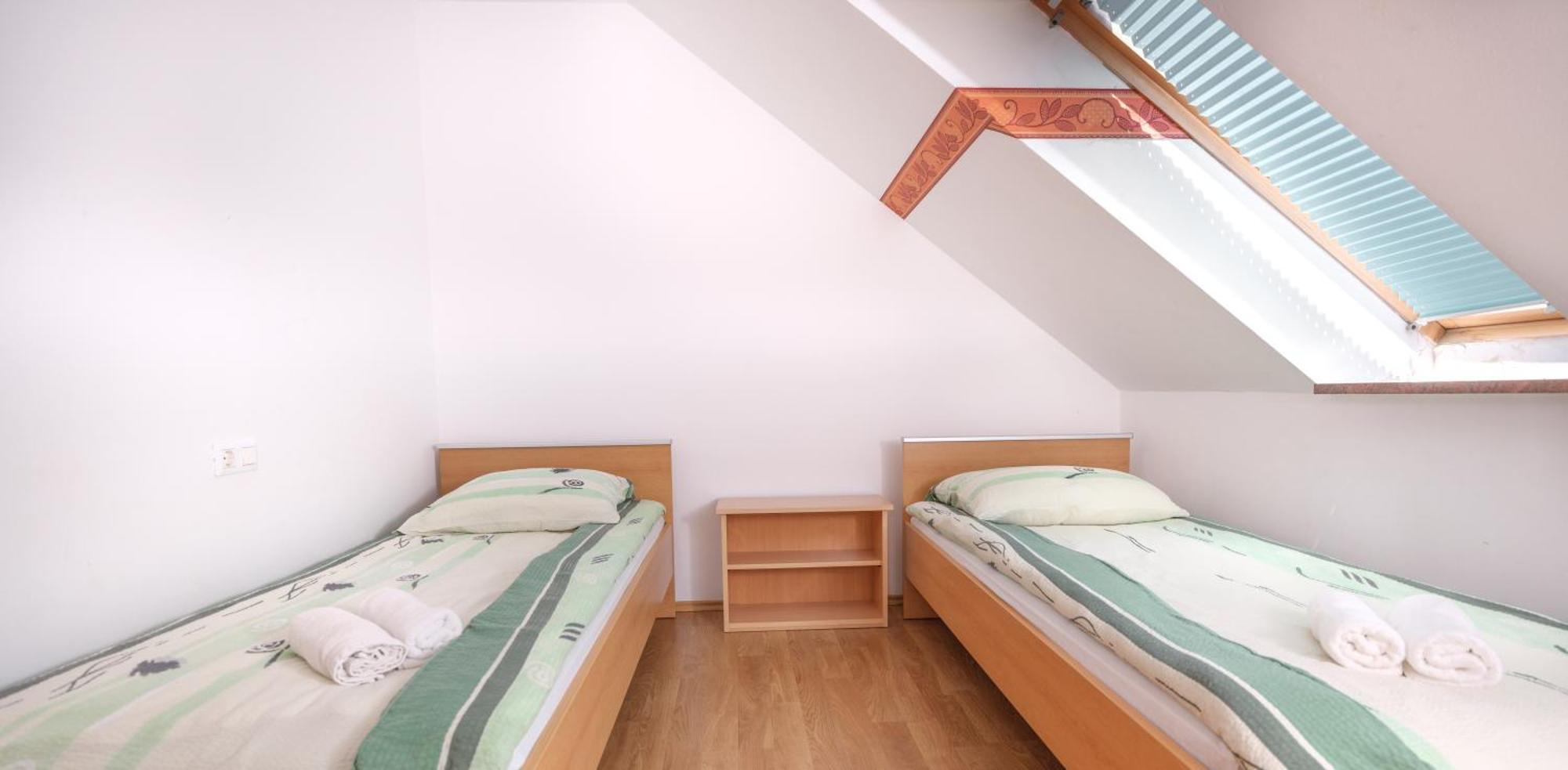 Apartments Suster Stari Trg ob Kolpi الغرفة الصورة